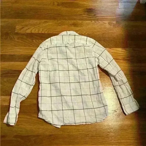 Gap The Fitted Boyfriend button down - Picture 2 of 4